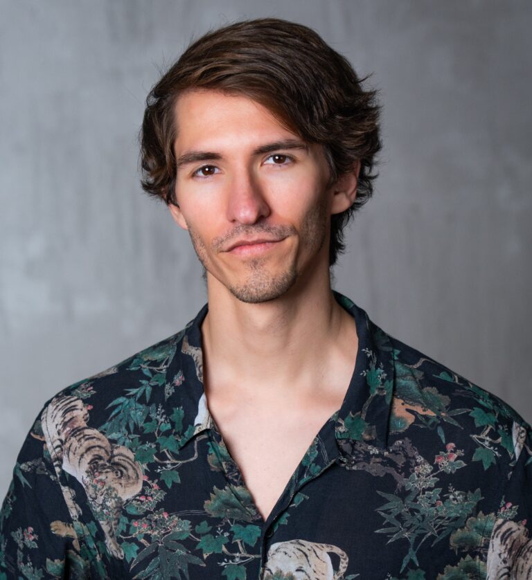 Minter - Photo by Niko Stycos